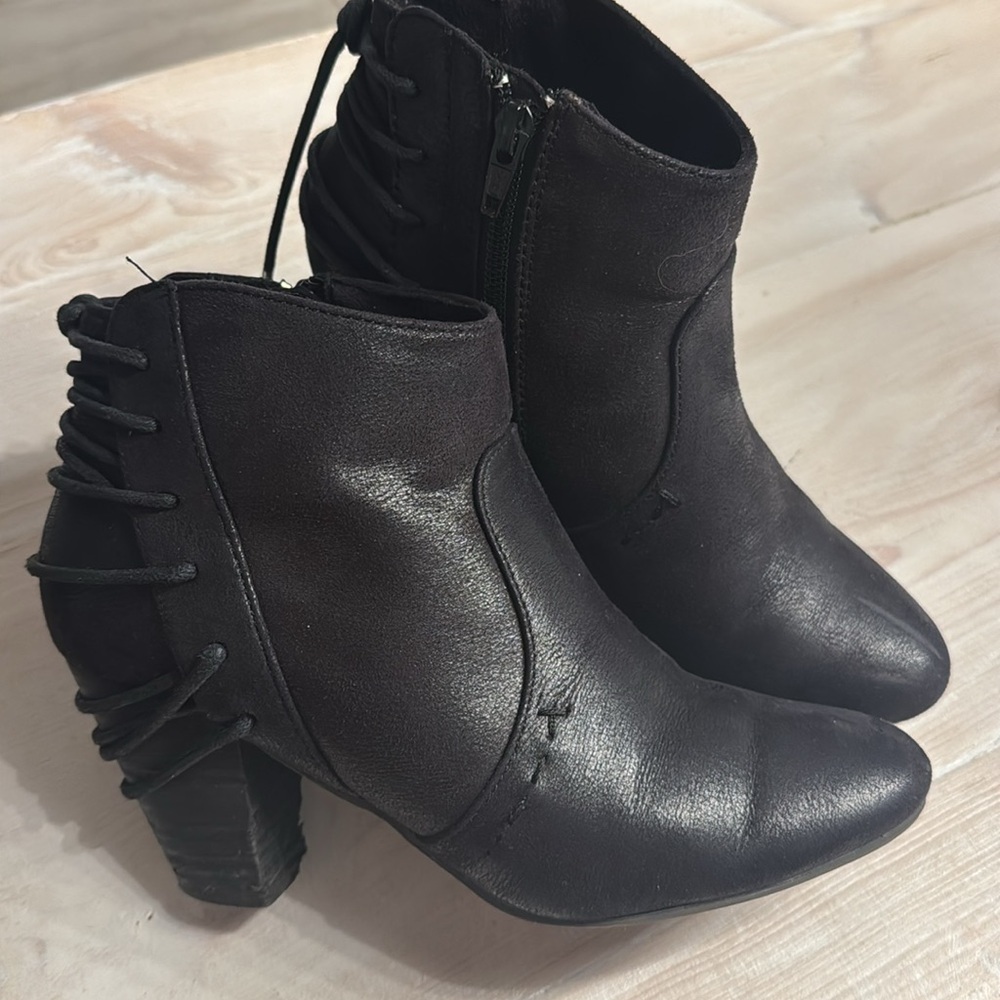 Report Heels - Picture 7 of 12